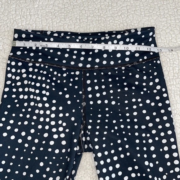 Under Armour Polka Dot Capris Leggings Size Small - Picture 7 of 14